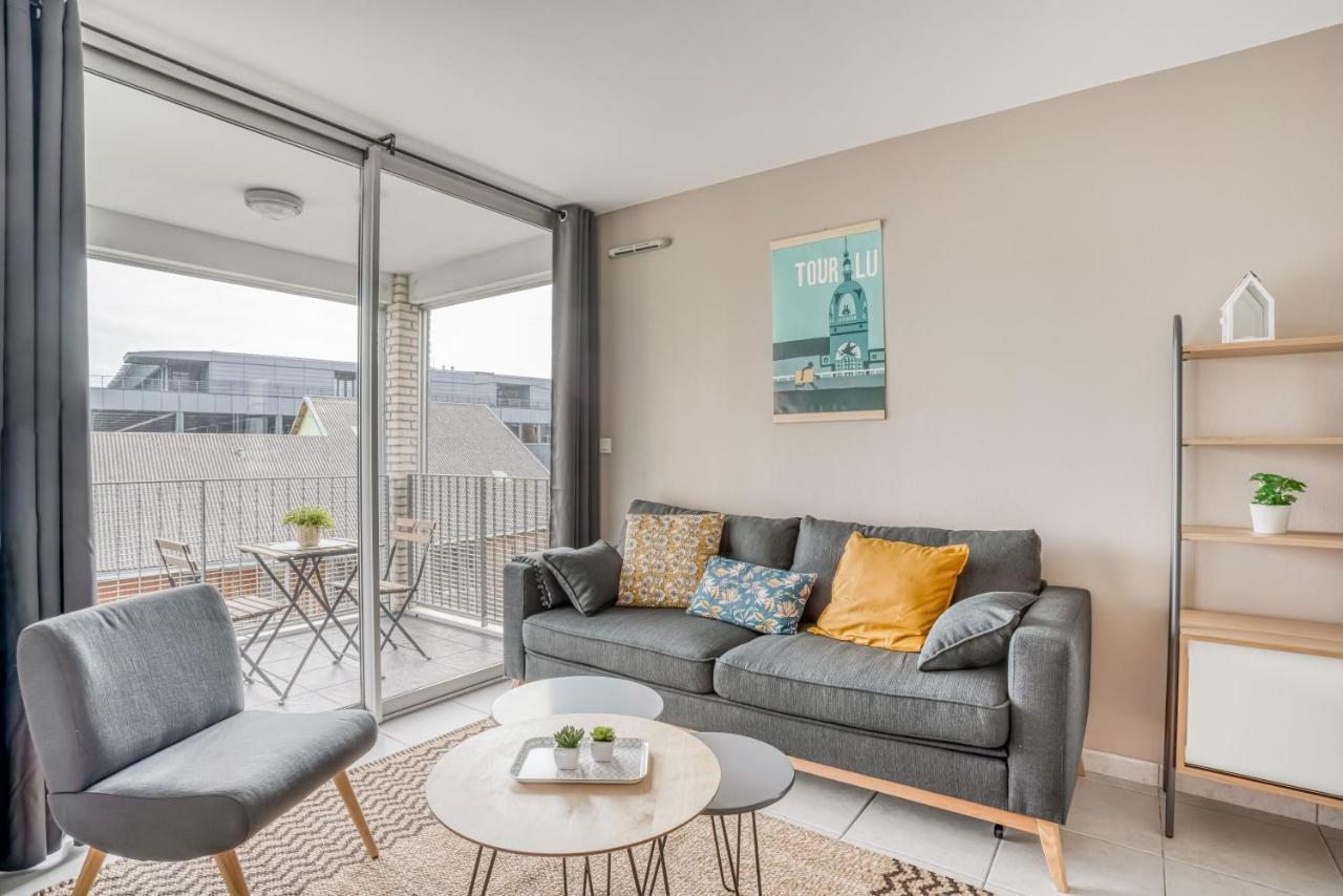 Le First By Cocoonr Apartment Nantes Bagian luar foto