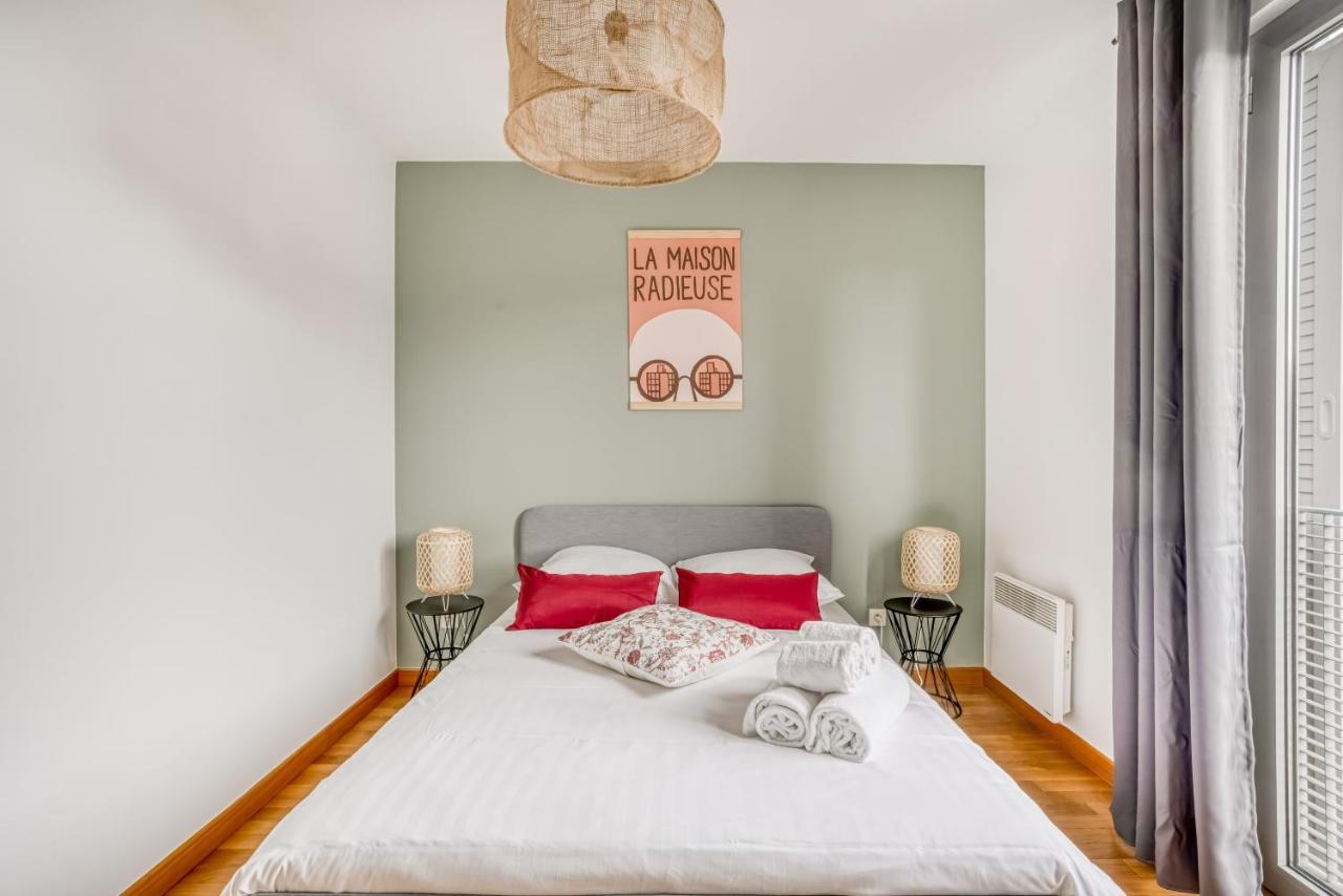 Le First By Cocoonr Apartment Nantes Bagian luar foto
